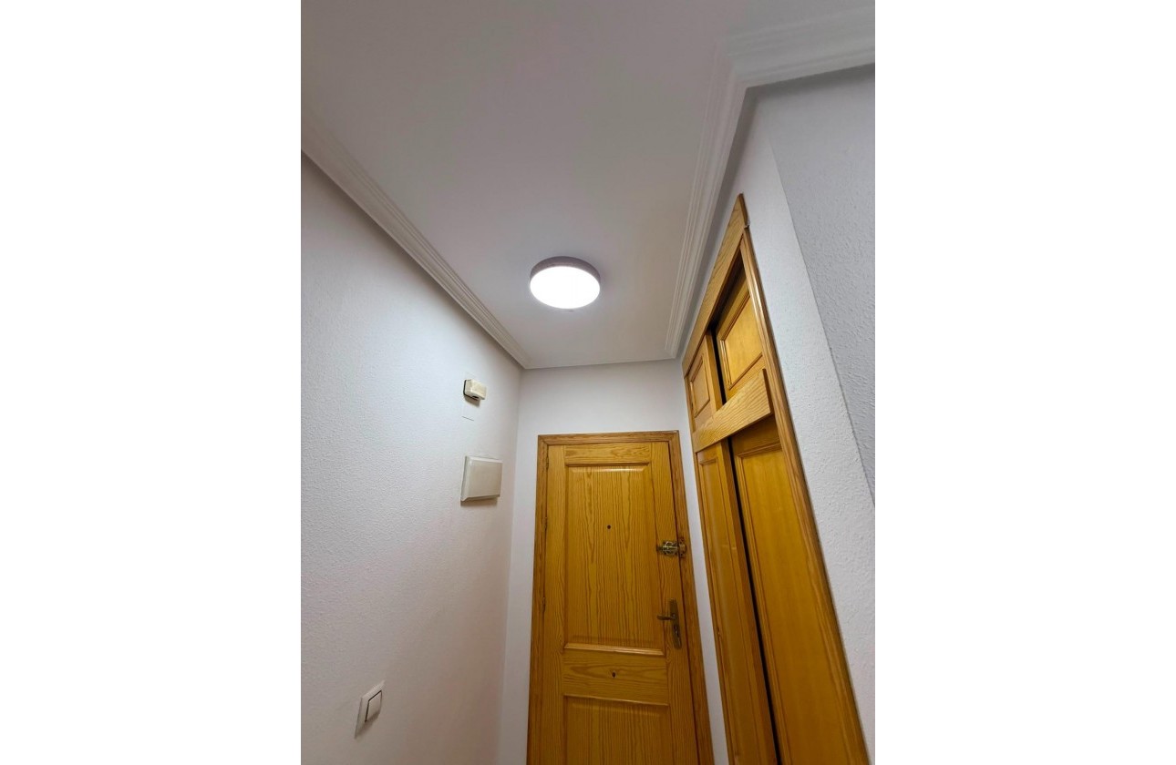 Resale - Apartment / flat - Torrevieja - Acequion