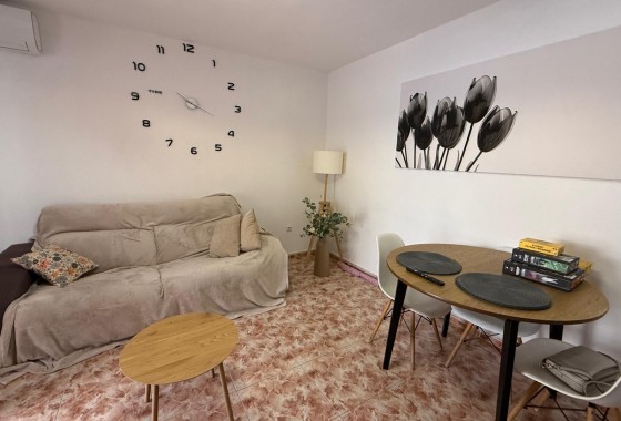 Resale - Apartment / flat - Torrevieja - Playa de los Locos