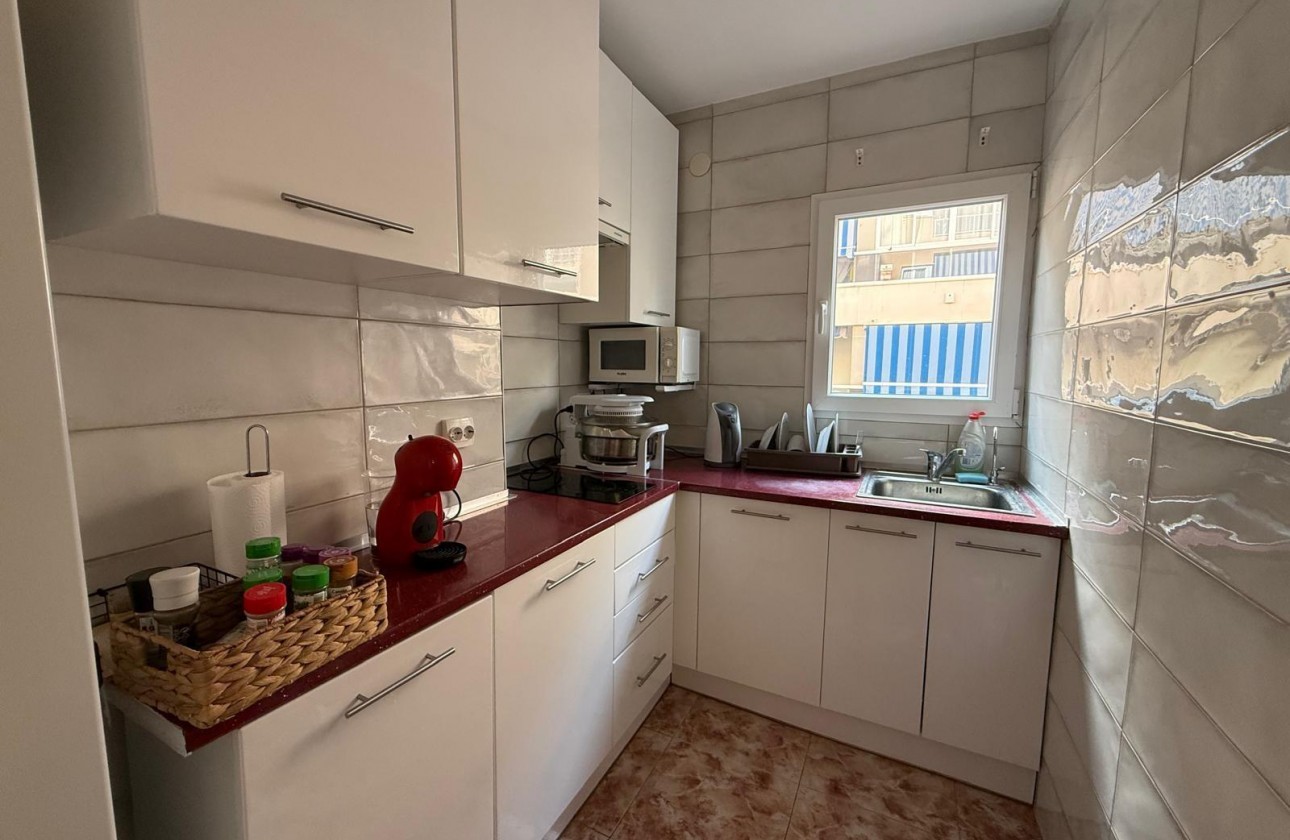 Resale - Apartment / flat - Torrevieja - Playa de los Locos