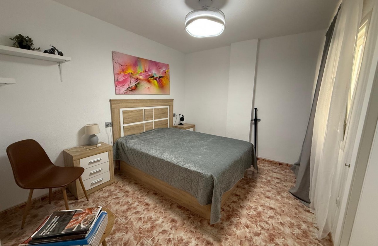 Resale - Apartment / flat - Torrevieja - Playa de los Locos