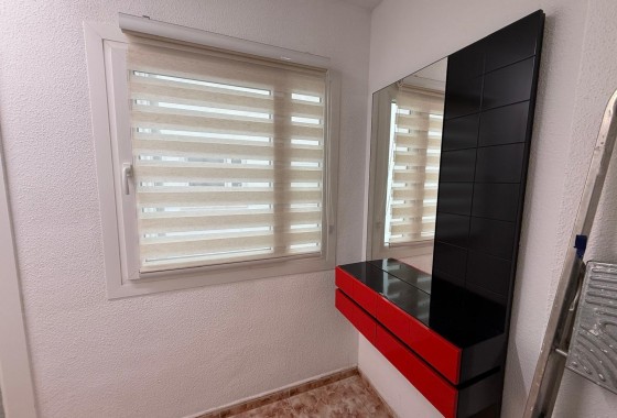 Resale - Apartment / flat - Torrevieja - Playa de los Locos