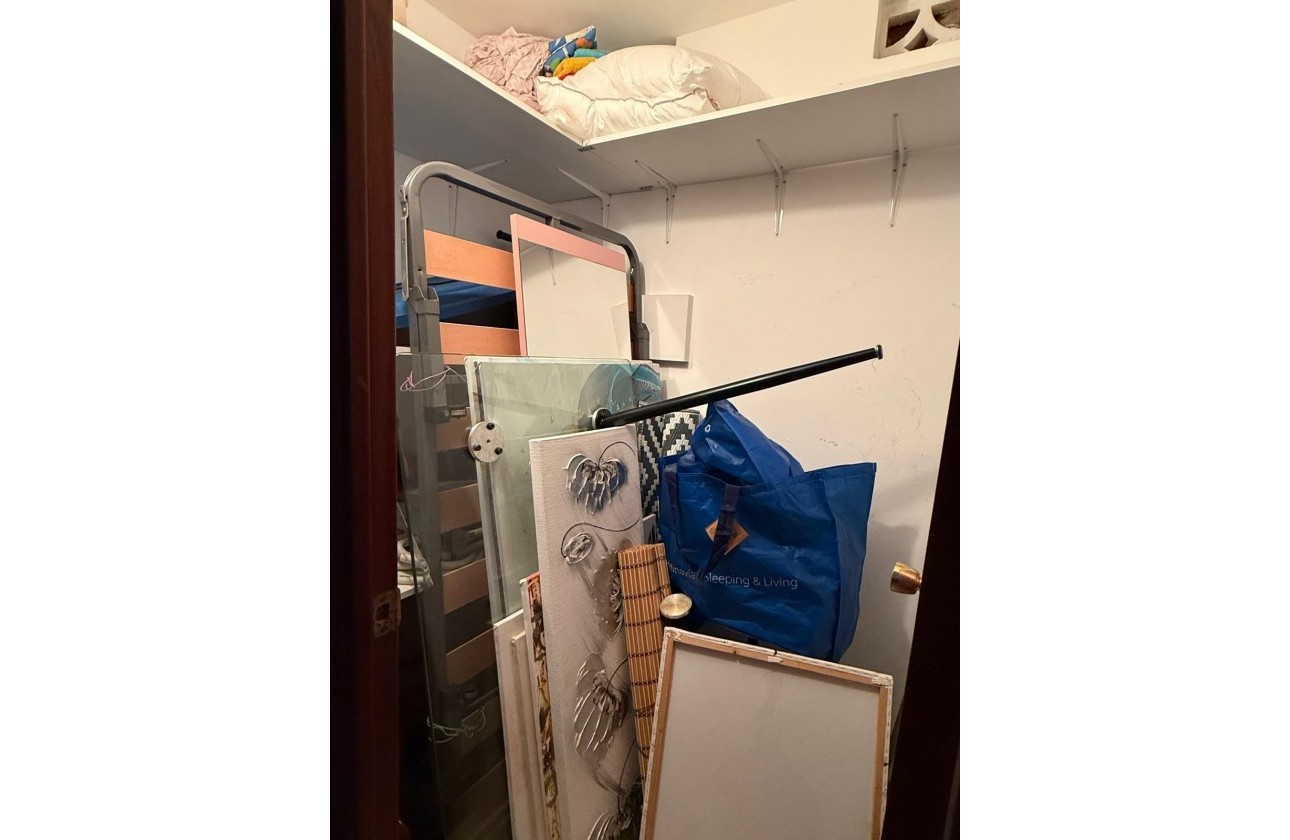 Resale - Apartment / flat - Torrevieja - Playa de los Locos