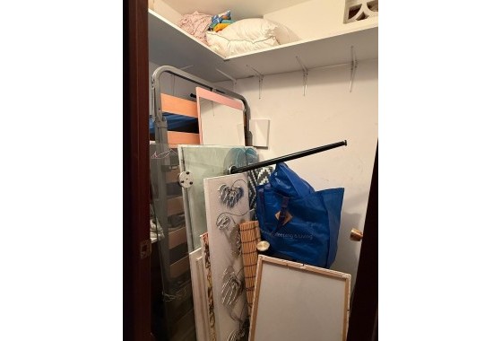 Resale - Apartment / flat - Torrevieja - Playa de los Locos