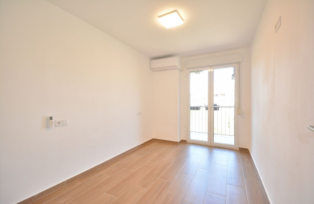 Resale - Apartment / flat - Guardamar del Segura - Costa Blanca