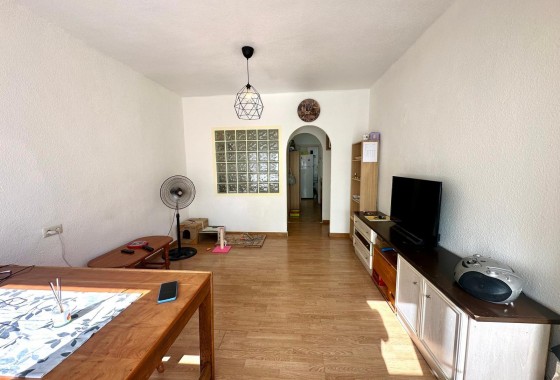 Resale - Apartment / flat - Torrevieja - Estacion de autobuses