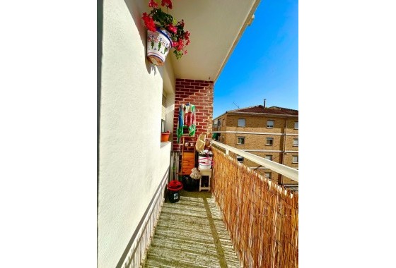 Resale - Apartment / flat - Torrevieja - Estacion de autobuses