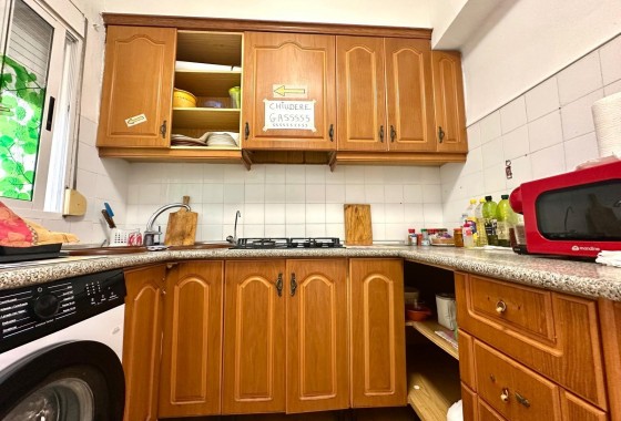 Resale - Apartment / flat - Torrevieja - Estacion de autobuses