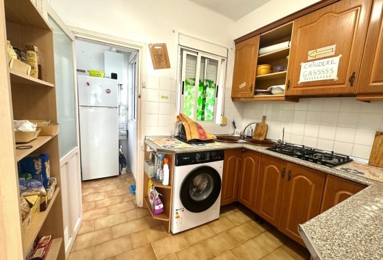 Resale - Apartment / flat - Torrevieja - Estacion de autobuses