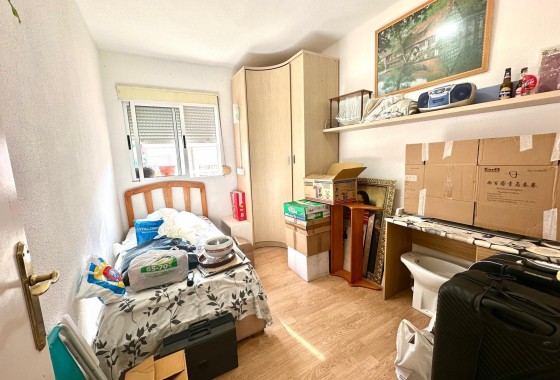 Resale - Apartment / flat - Torrevieja - Estacion de autobuses