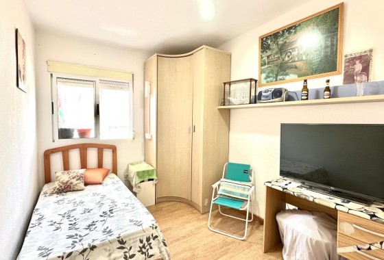 Resale - Apartment / flat - Torrevieja - Estacion de autobuses