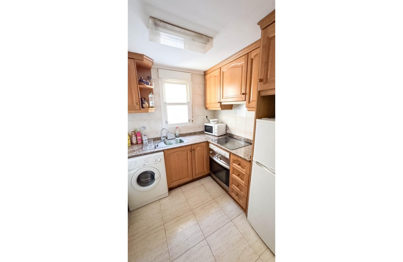 Resale - Apartment / flat - Torrevieja - PARQUE DE LAS NACIONES