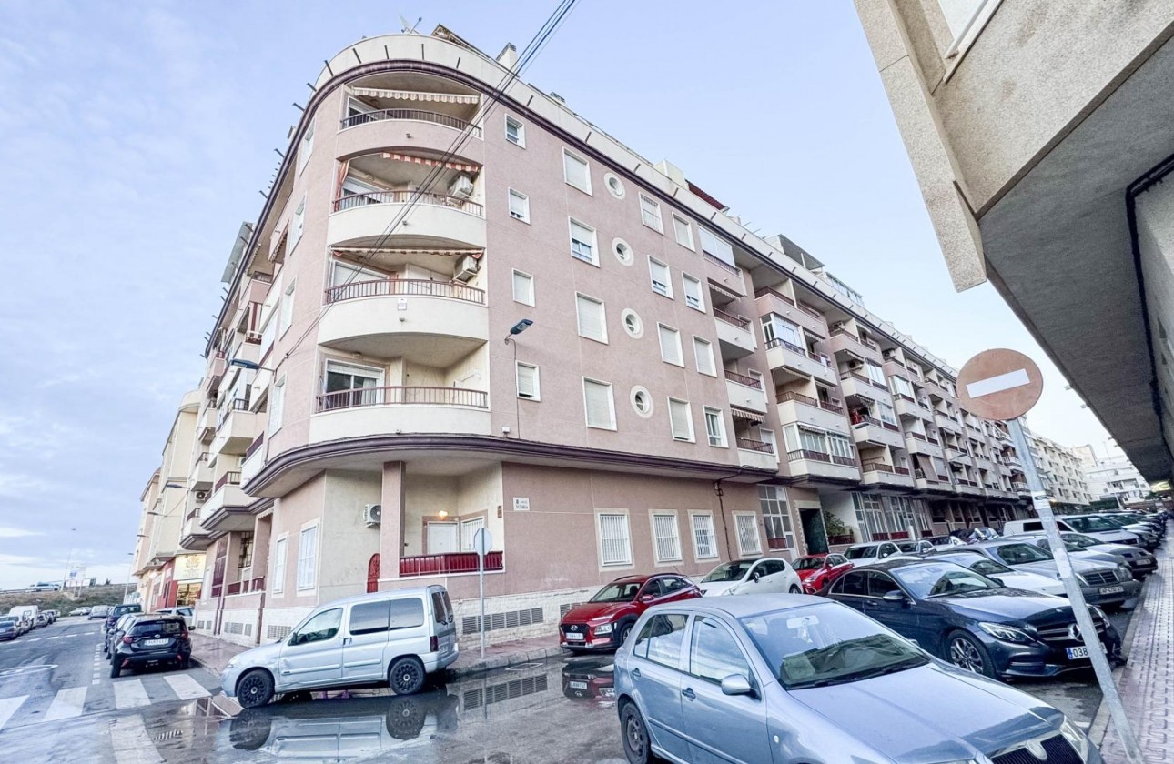 Resale - Apartment / flat - Torrevieja - PARQUE DE LAS NACIONES