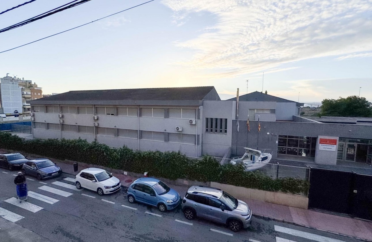 Resale - Apartment / flat - Torrevieja - PARQUE DE LAS NACIONES