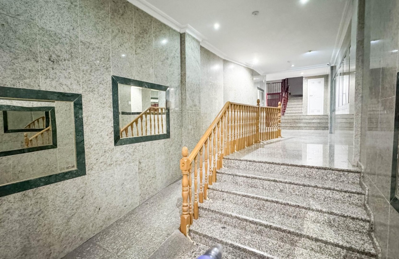Resale - Apartment / flat - Torrevieja - PARQUE DE LAS NACIONES