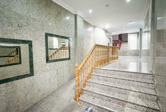 Resale - Apartment / flat - Torrevieja - PARQUE DE LAS NACIONES