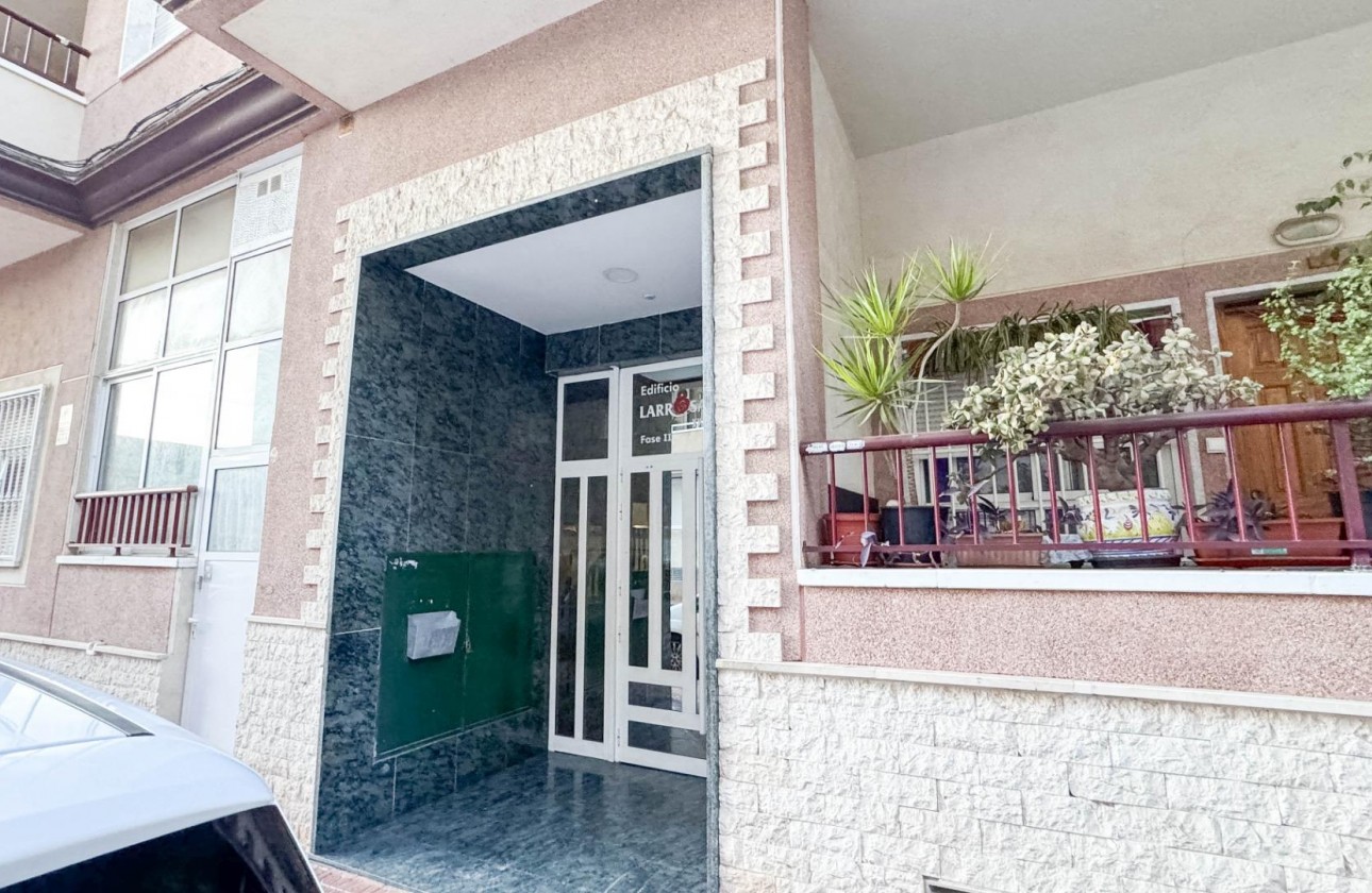 Resale - Apartment / flat - Torrevieja - PARQUE DE LAS NACIONES
