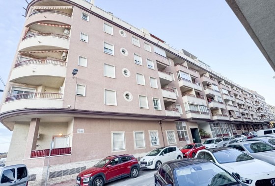 Resale - Apartment / flat - Torrevieja - PARQUE DE LAS NACIONES
