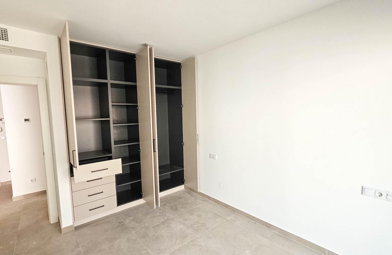 Reventa - Apartamento / piso - Torrevieja - Playa del Cura