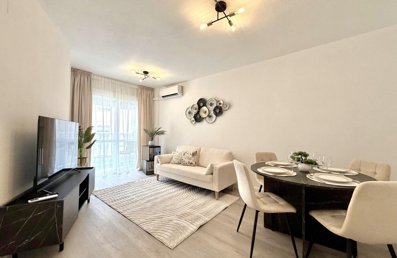 Resale - Apartment / flat - Torrevieja - Playa del Cura