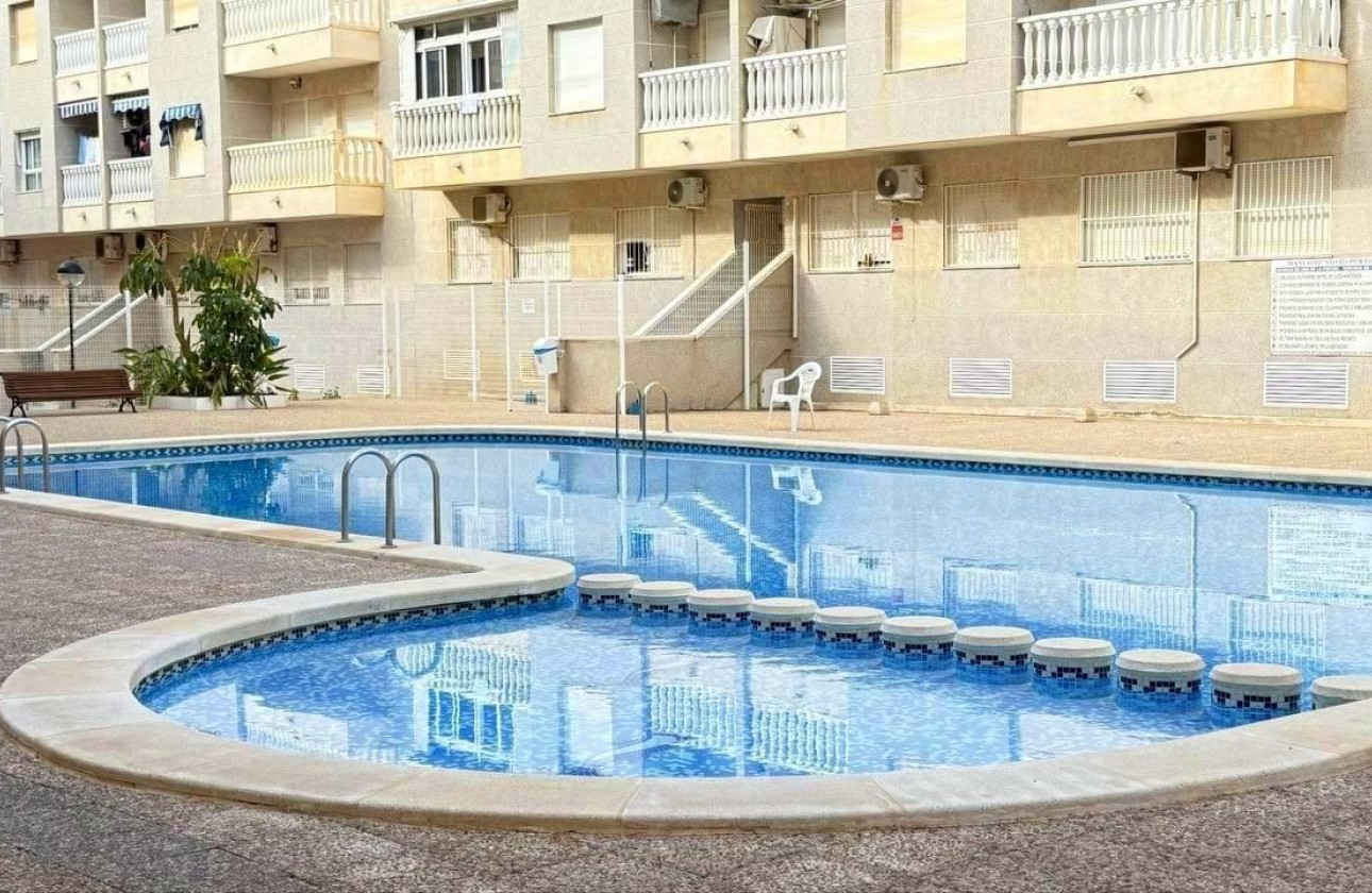 Resale - Apartment / flat - Torrevieja - Playa del Cura