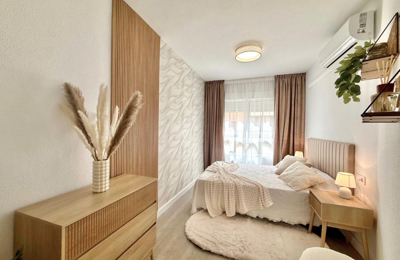 Resale - Apartment / flat - Torrevieja - Playa del Cura