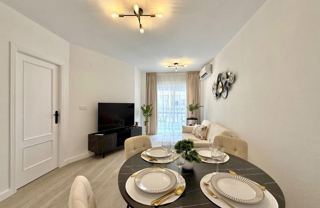 Resale - Apartment / flat - Torrevieja - Playa del Cura