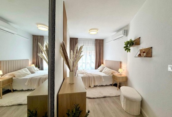 Resale - Apartment / flat - Torrevieja - Playa del Cura