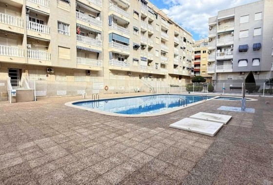 Resale - Apartment / flat - Torrevieja - Playa del Cura