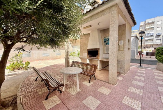 Resale - Apartment / flat - Torrevieja - Playa del Cura