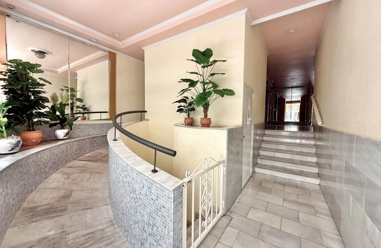 Resale - Apartment / flat - Torrevieja - Playa del Cura