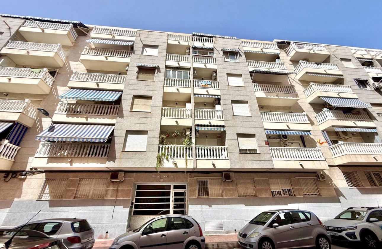 Resale - Apartment / flat - Torrevieja - Playa del Cura