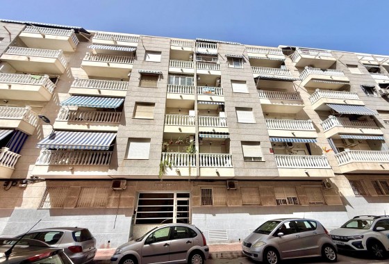 Resale - Apartment / flat - Torrevieja - Playa del Cura