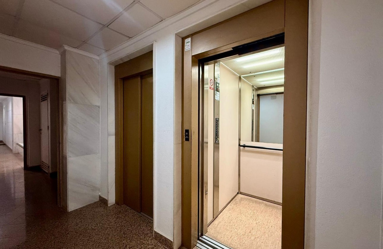 Revente - Appartement - Torrevieja - Curva del Palangre