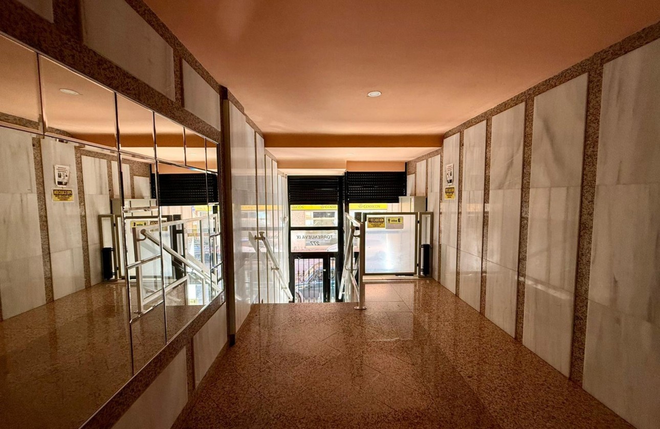 Revente - Appartement - Torrevieja - Curva del Palangre