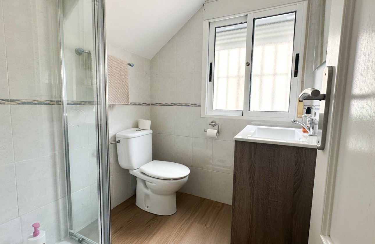 Resale - Duplex - San Miguel de Salinas - Las Filipinas
