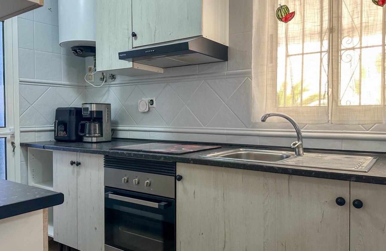 Resale - Duplex - San Miguel de Salinas - Las Filipinas