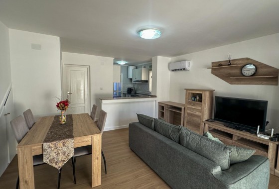 Resale - Duplex - San Miguel de Salinas - Las Filipinas
