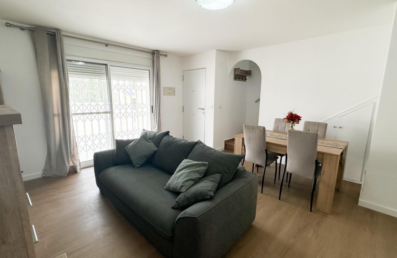 Resale - Duplex - San Miguel de Salinas - Las Filipinas