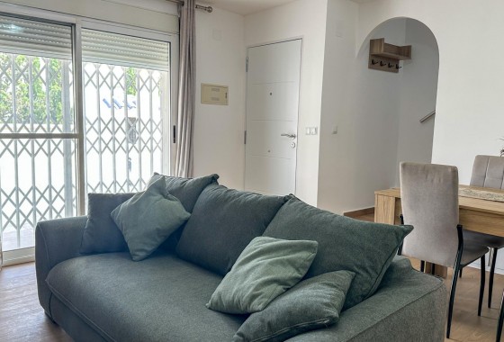 Resale - Duplex - San Miguel de Salinas - Las Filipinas