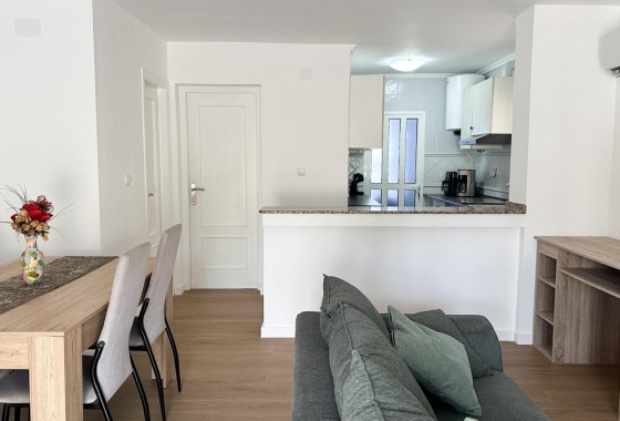 Resale - Duplex - San Miguel de Salinas - Las Filipinas