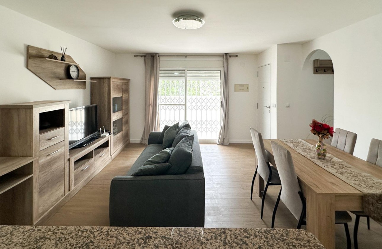 Resale - Duplex - San Miguel de Salinas - Las Filipinas