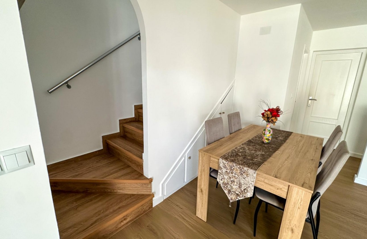 Resale - Duplex - San Miguel de Salinas - Las Filipinas