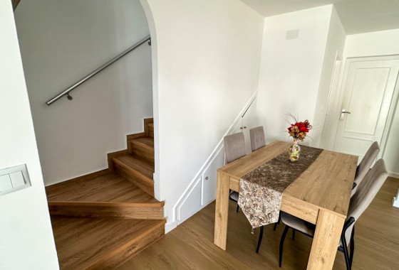 Resale - Duplex - San Miguel de Salinas - Las Filipinas