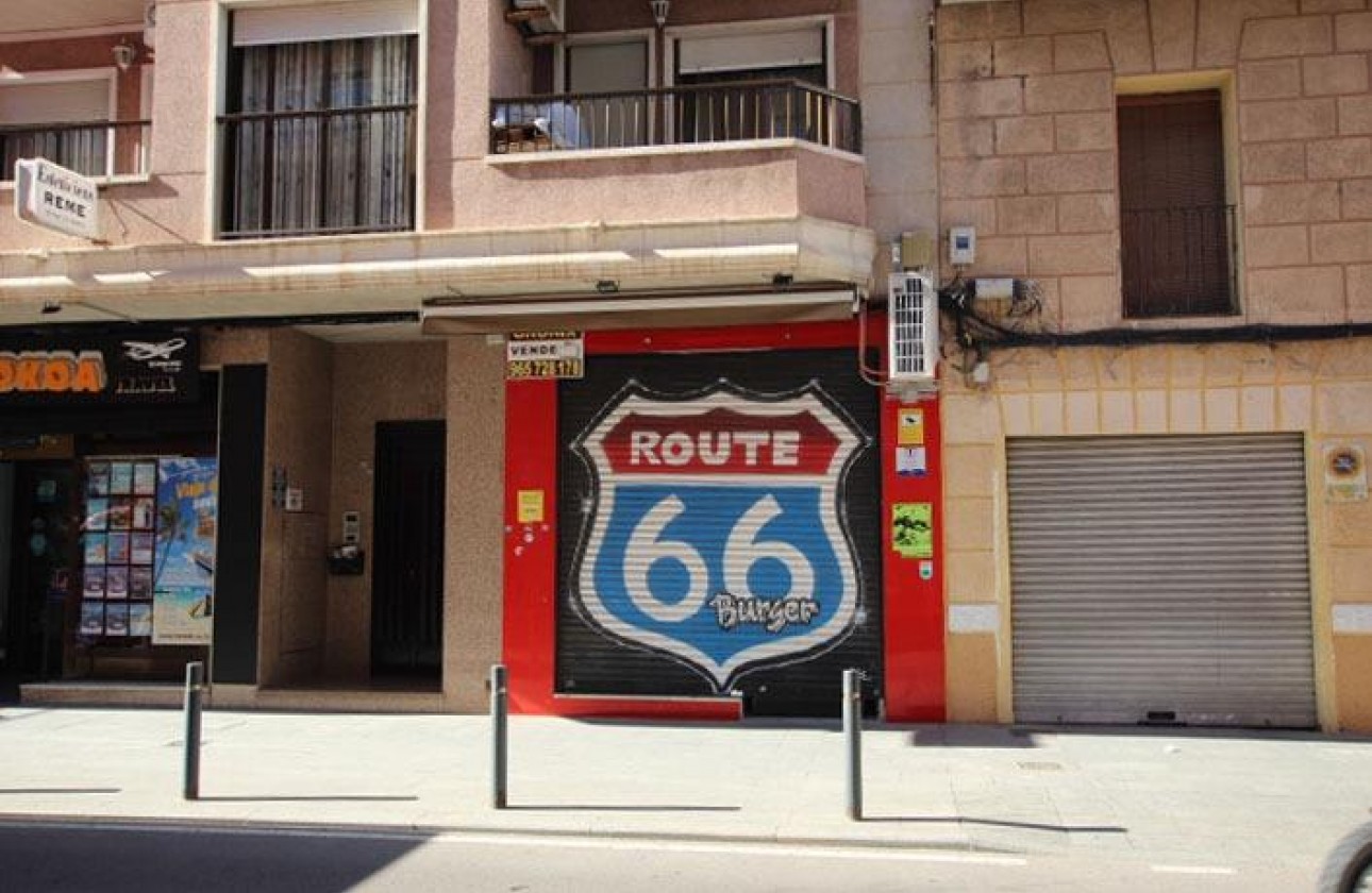 Revente - Commercial - Guardamar del Segura - CENTRO