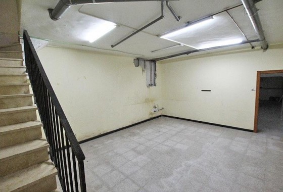Revente - Commercial - Guardamar del Segura - CENTRO