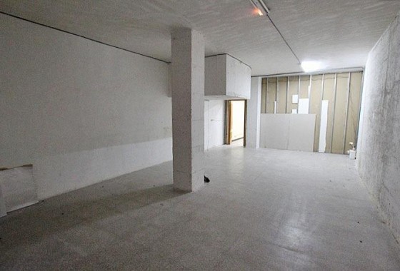 Revente - Commercial - Guardamar del Segura - CENTRO