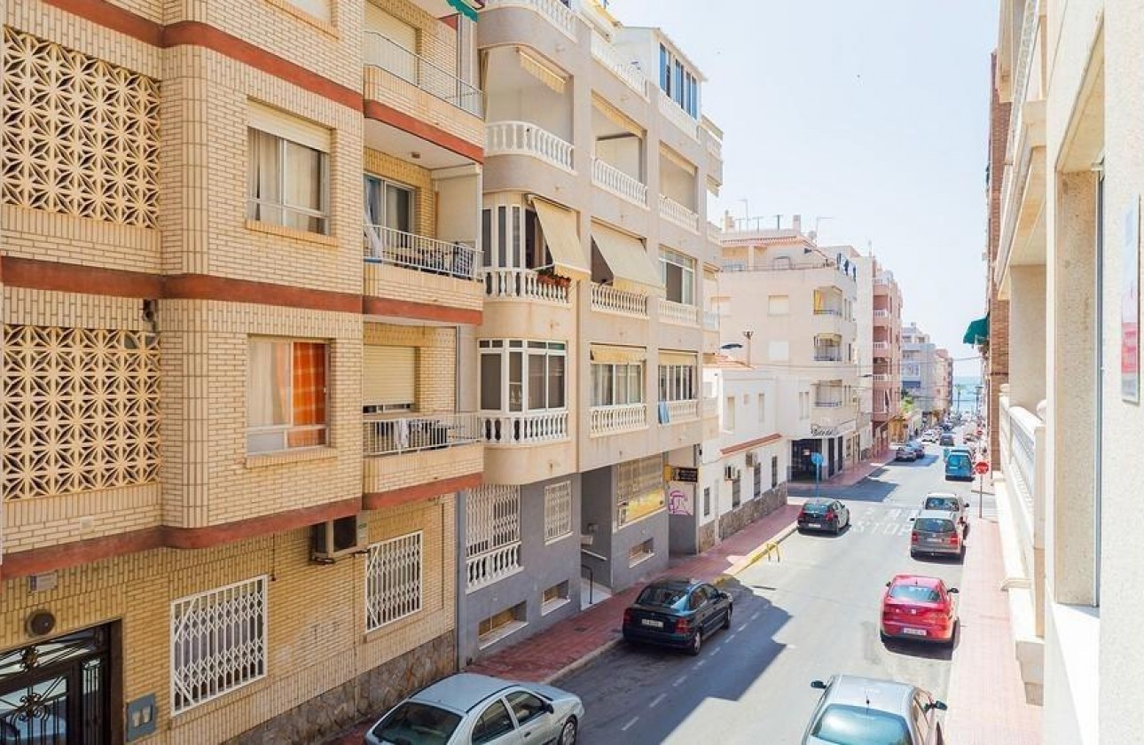 Resale - Apartment / flat - Torrevieja - Playa del Cura