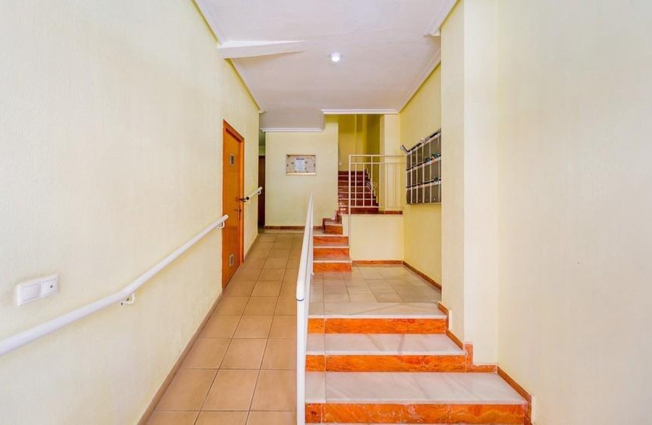 Resale - Apartment / flat - Torrevieja - Playa del Cura