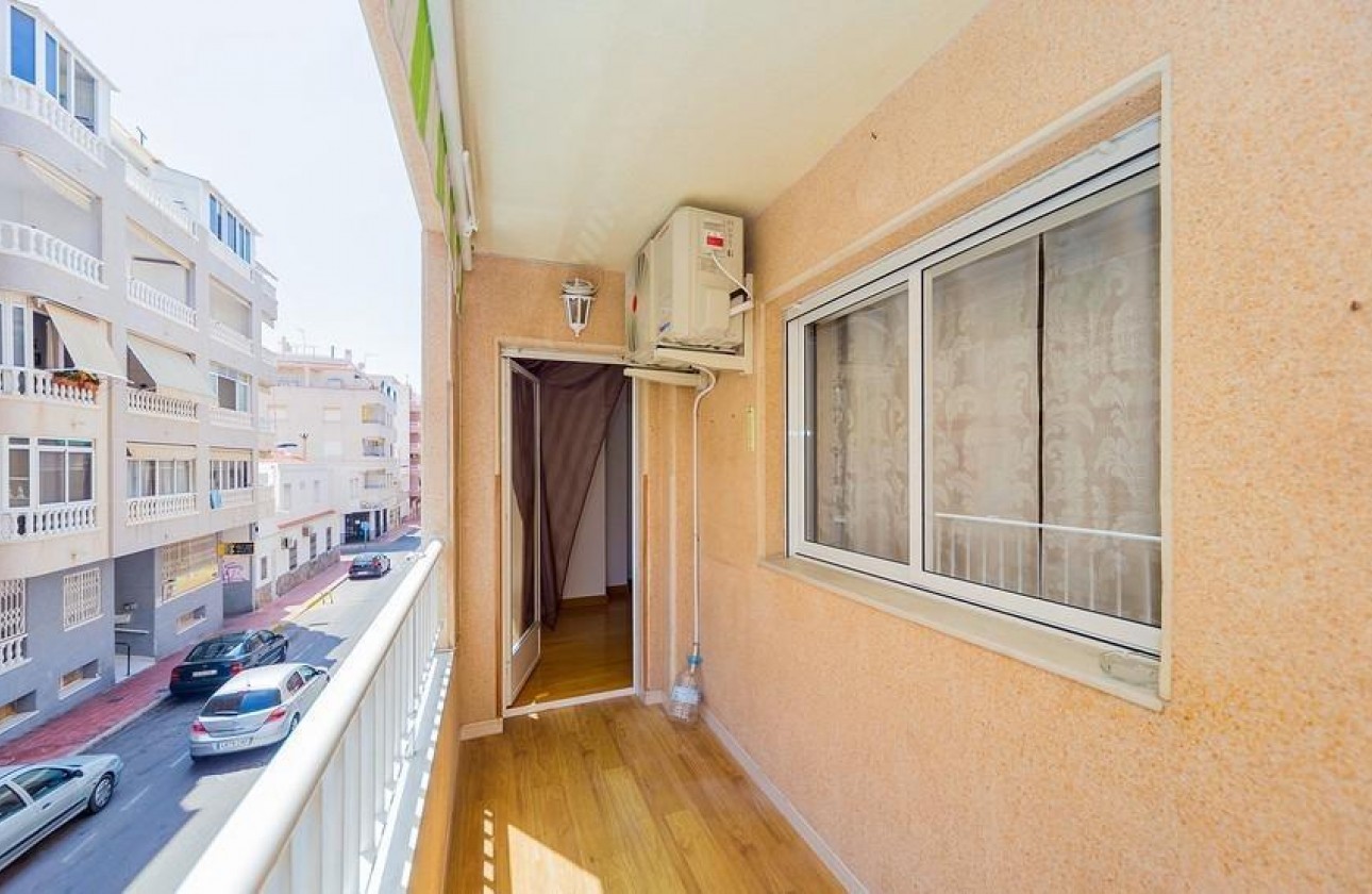 Resale - Apartment / flat - Torrevieja - Playa del Cura