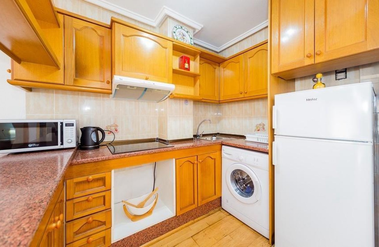 Resale - Apartment / flat - Torrevieja - Playa del Cura